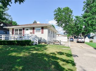 593 High Grove Blvd, Akron, OH 44312