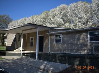 405 Ayers Dr, Harriman, TN 37748