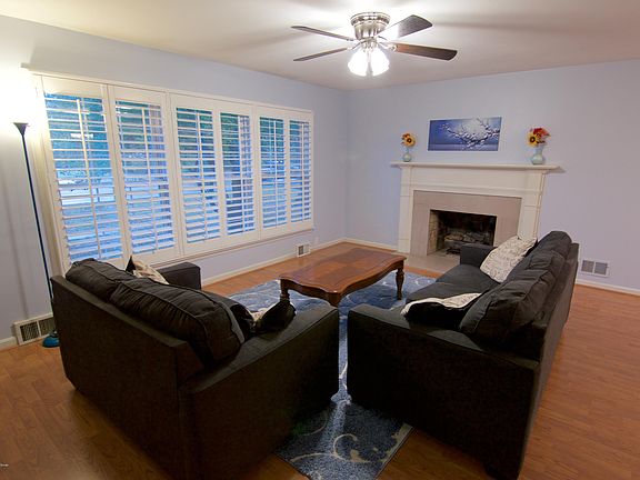 3rd image of 2912 Klondike Ln