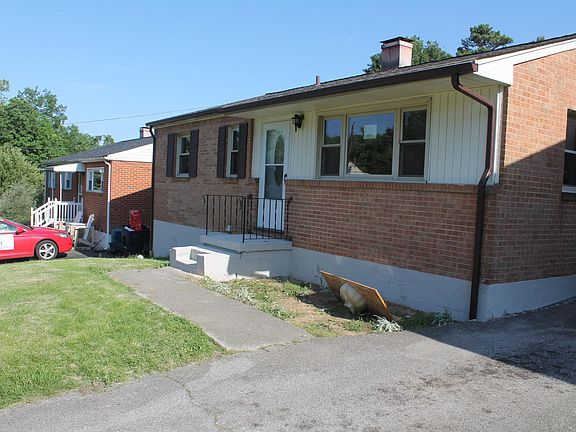 4th image of 4218 Camille Ave NW