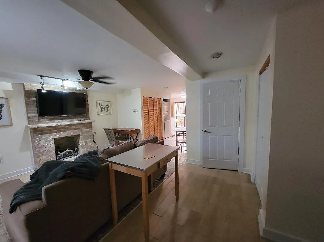 1 bed, 690 sqft, $2,000 — Photo 3