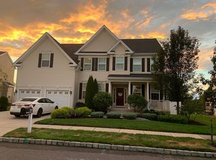 305 Windsor Rd, Mullica Hill, NJ 08062