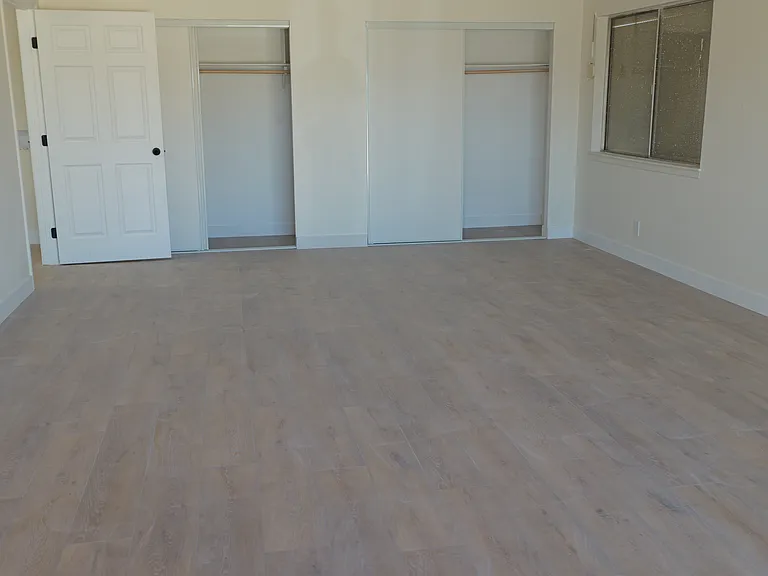 20997 Pine Ridge Ave #2 — Photo 17