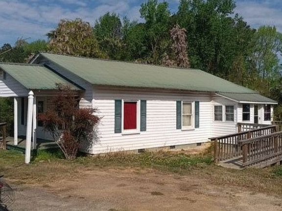2nd image of 924 Old Lilesville Rd