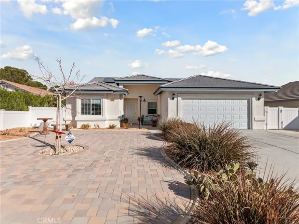 14806 Kent Ln, Helendale, CA 92342