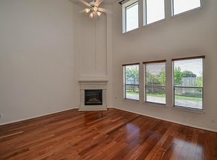 5208 Autumn Rose Ln, Sugar Land, TX 77479