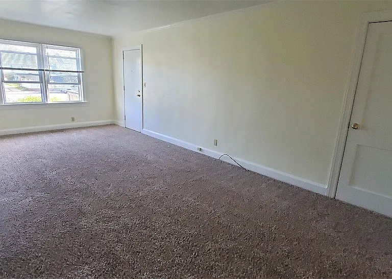Inlet Pointe Apartments — Photo 17