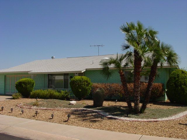 Large corner cul-de-sac lot