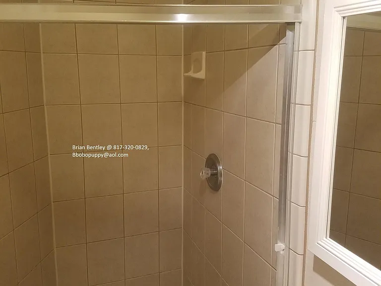 1000 N Riverside Dr #2 — Photo 9
