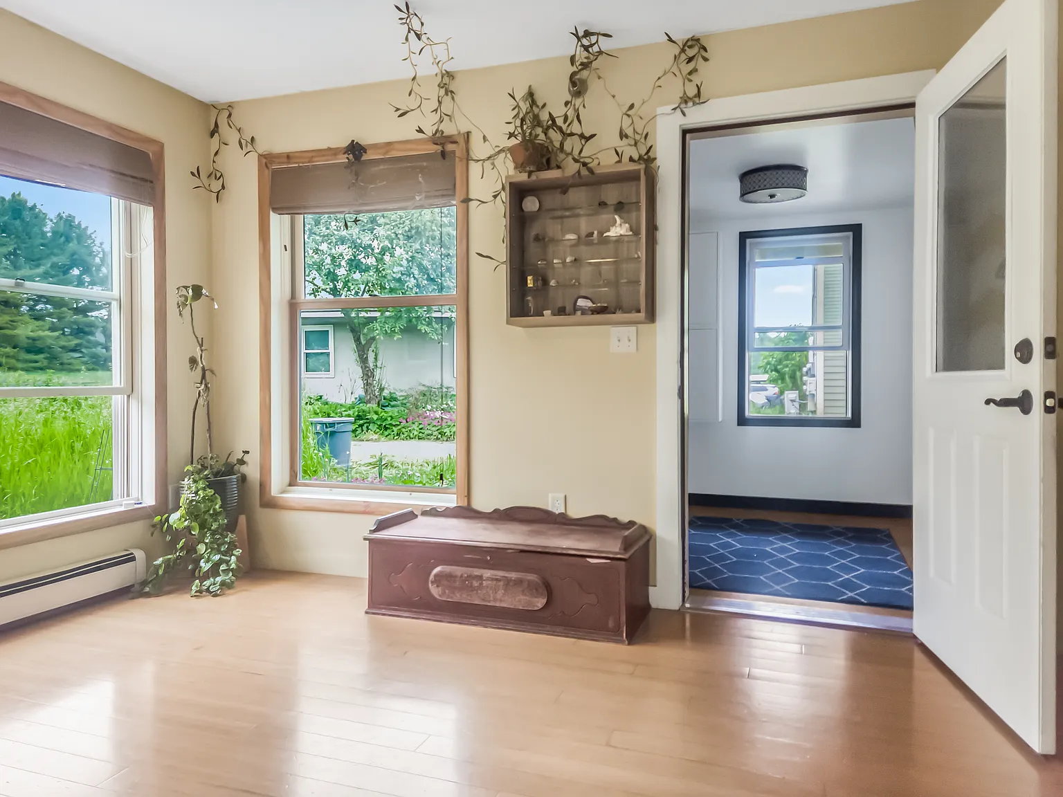 2 bed, 1808 sqft, $3,000 — Photo 4