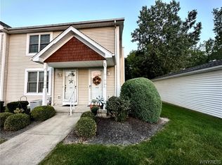 143 Olde Stone Ln, Lancaster, NY 14086