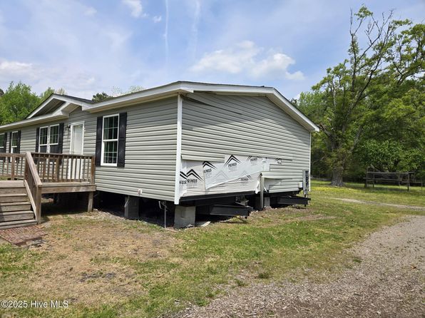303 Crocket Avenue, New Bern, NC 28560