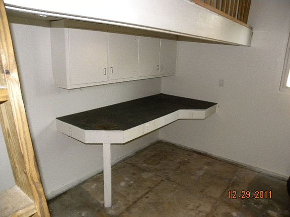 3rd image of 198 Cornell Dr