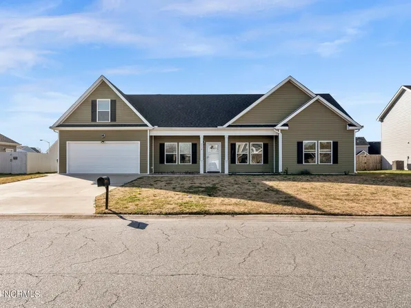 2004 Eleuthera Way, Elizabeth City, NC 27909