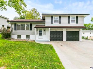 4222 N 100th St, Omaha, NE 68134