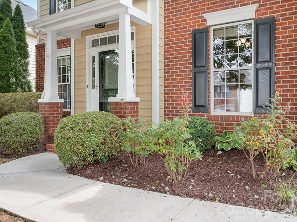 121 Middleton Pl, Mooresville, NC 28117