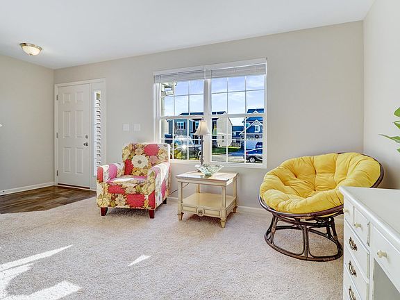 3rd image of 872 Timber Lake Dr