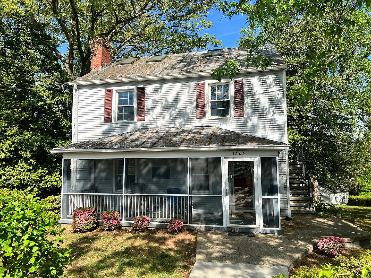 AP7003 - 1305 Cherry Avenue — Photo 1