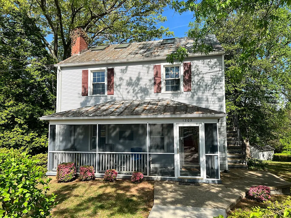 1305 Cherry Ave