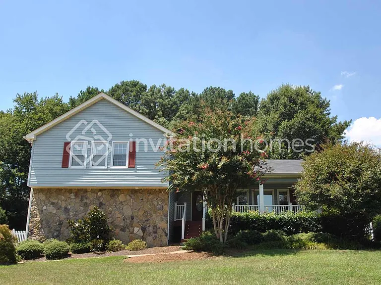2944 Blankenship Loop SW — Photo 1