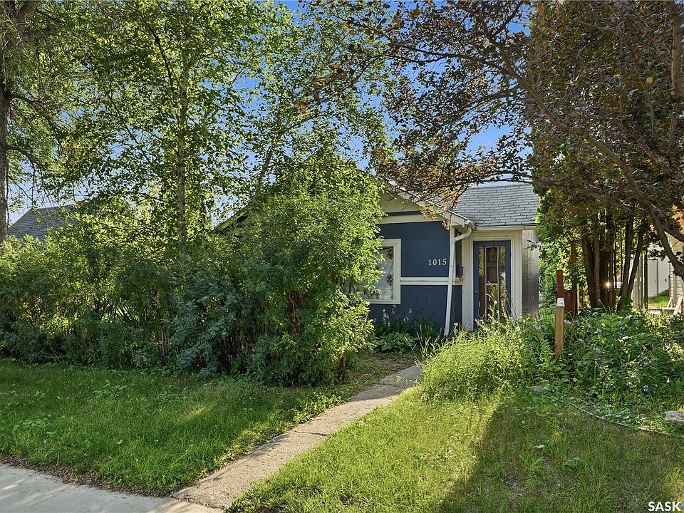 1st image of 1015 J Avenue N