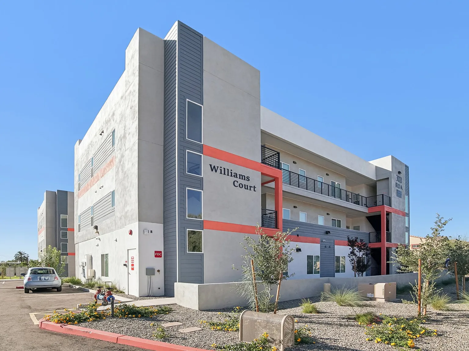 Williams Court — Photo 4