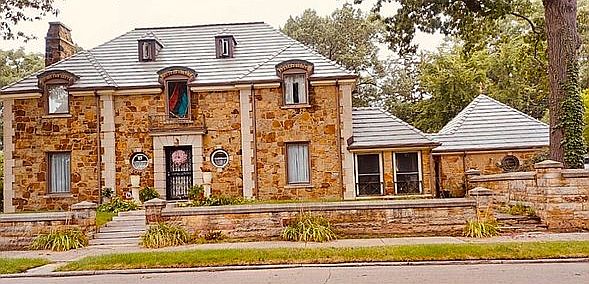 1st image of 18600 Birchcrest Dr