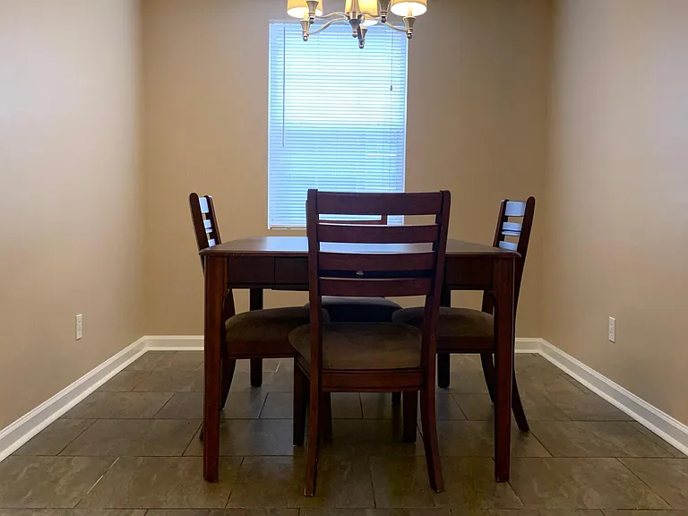 25 Vocational Dr SW #25 — Photo 4