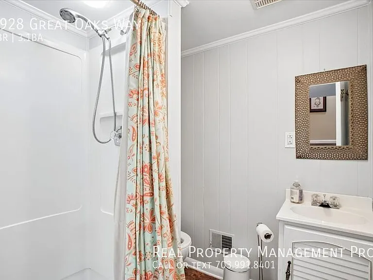 9928 Great Oaks Way — Photo 39