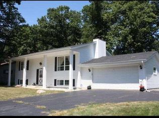 5028 Deerwood Dr, Mount Pleasant, WI 53406