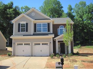 4926 El Molino Dr, Charlotte, NC 28214