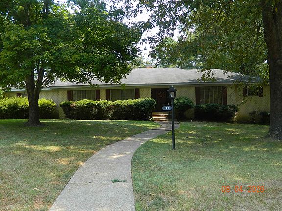 4th image of 121 Leewood Dr