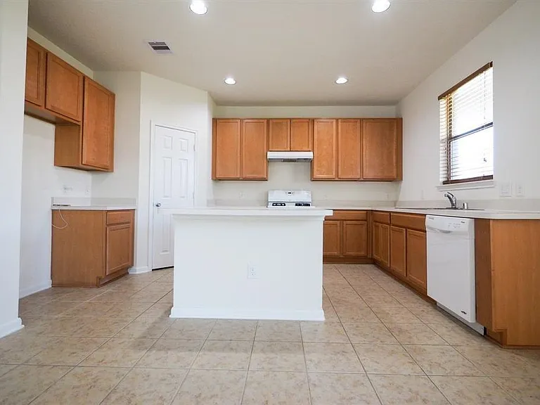 4426 S Vineyard Meadow Ln — Photo 9