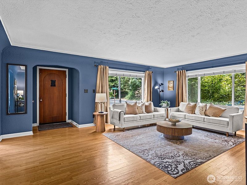 2nd image of 101 Eldorado Avenue