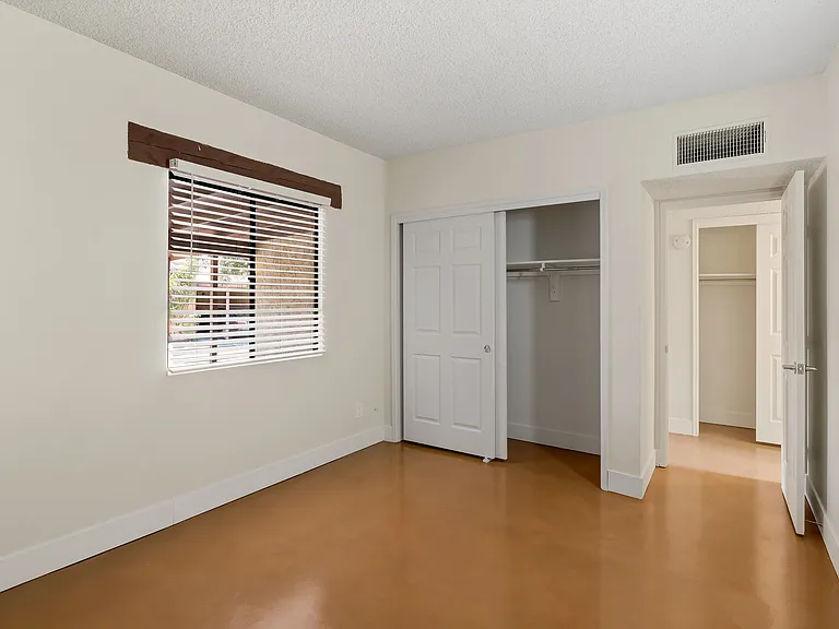 572 E Calle Arizona #572 — Photo 4