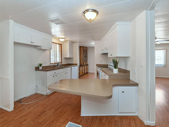 5th image of 5503 E Bramble Ave