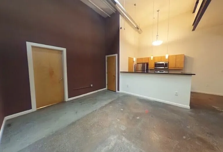 1011 W Marshall St #209 — Photo 7