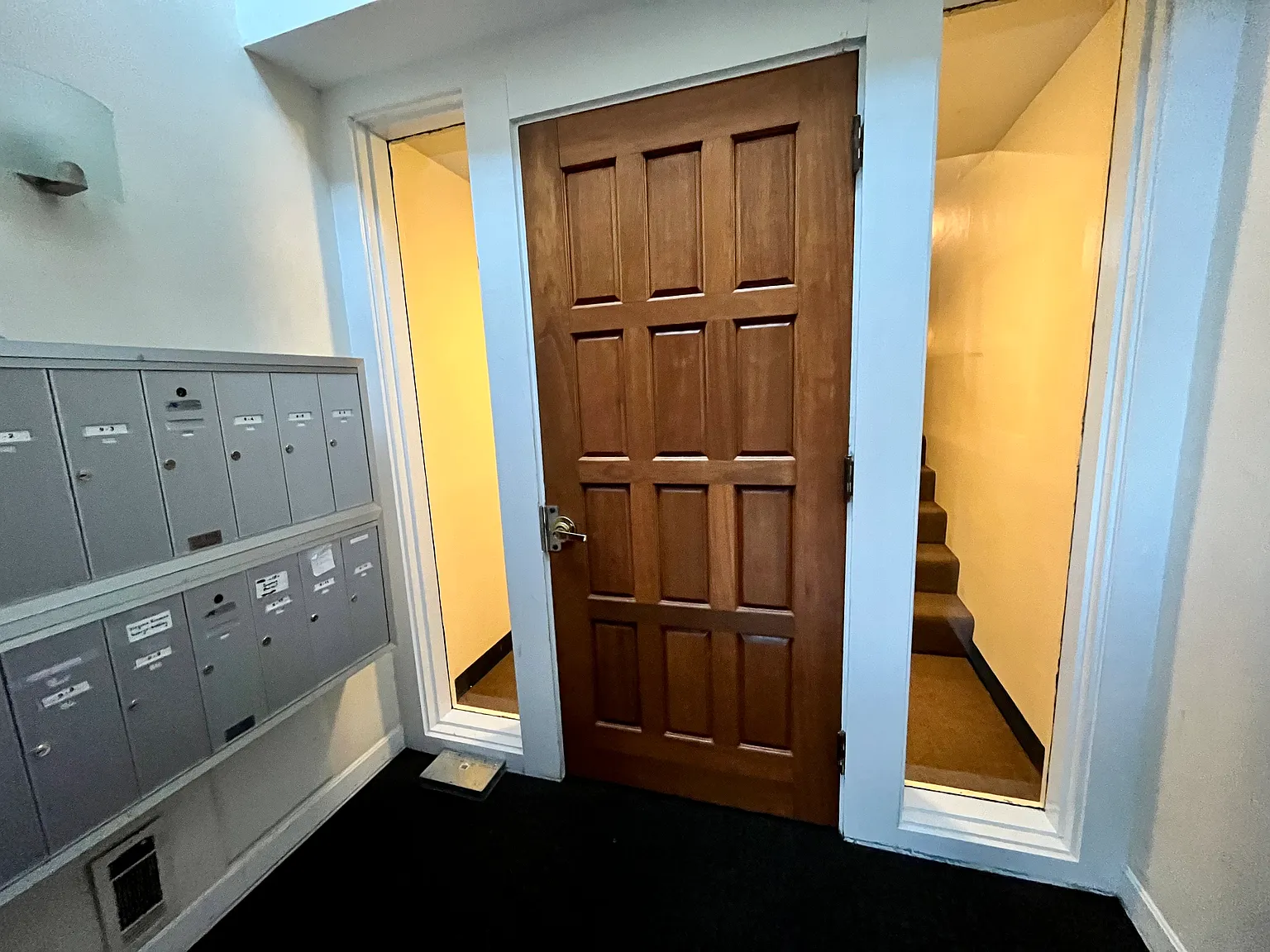 2 bed, 1.5 bath, 980 sqft, $2,190 — Photo 3
