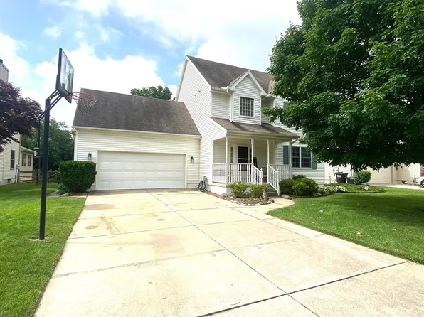 807 Hawksbridge Cir, Temperance, MI 48182