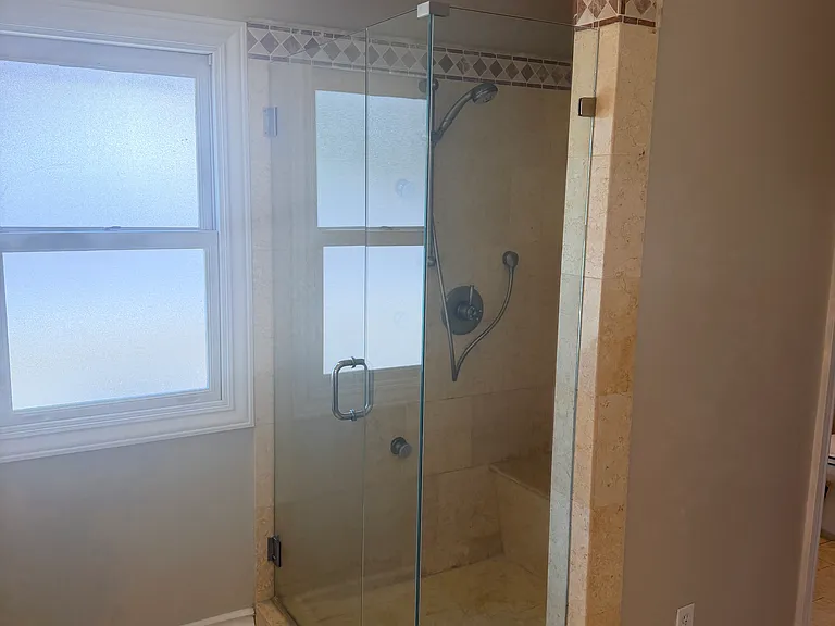 1205 Geneva St — Photo 29