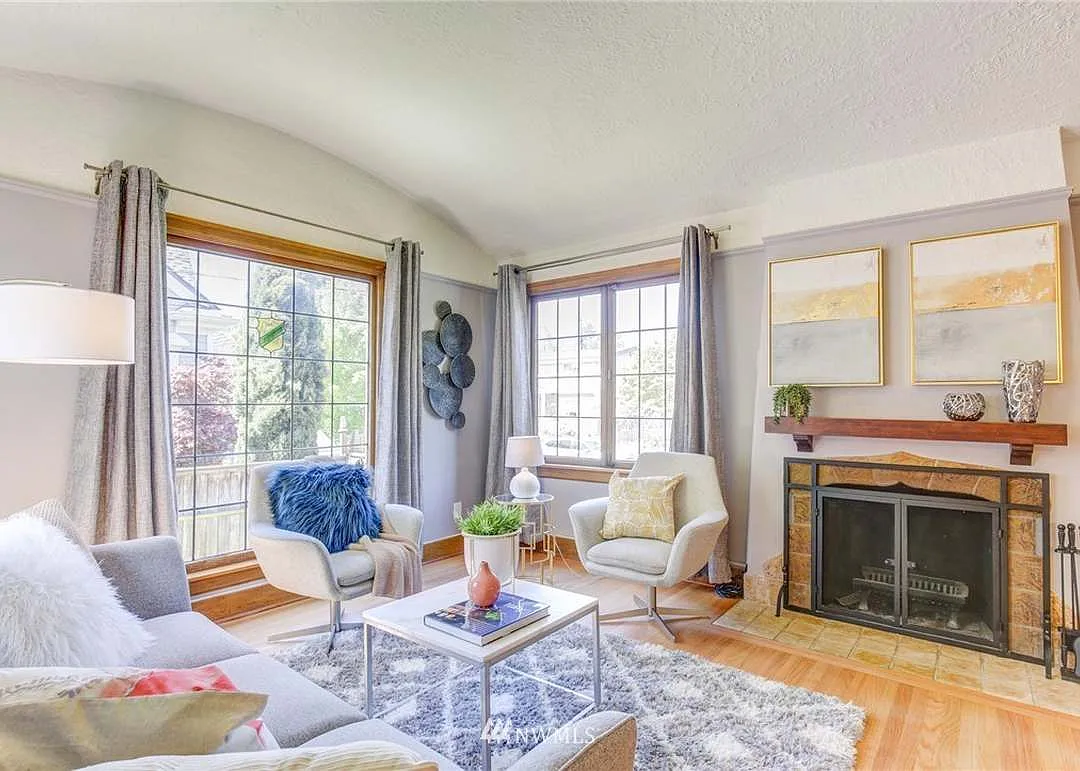 3 bed, 1860 sqft, $3,950 — Photo 3
