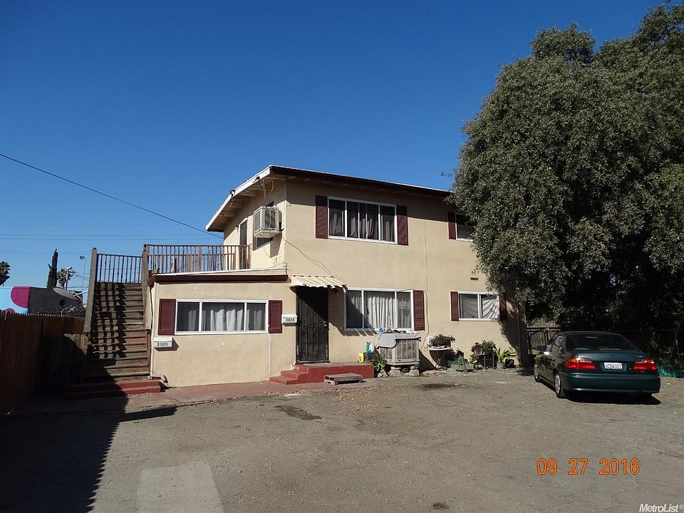 2nd image of 1521 N Sierra Nevada St