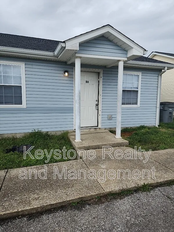 2 bed, 1.0 bath, 850 sqft, $725 — Photo 1