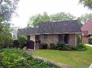 221 Birchwood Rd #52, Medford, NY 11763