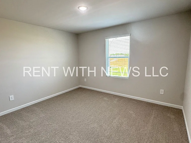 539 White Birch Ln — Photo 21