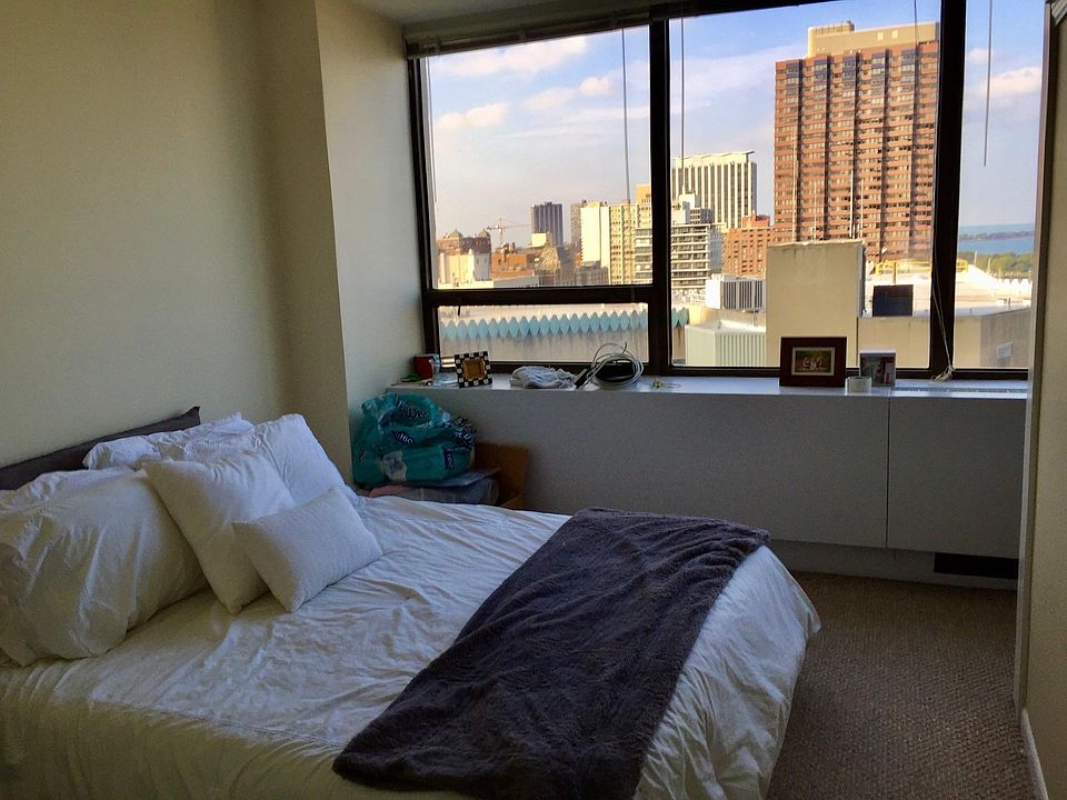 1st image of 2800 N Lake Shore Dr APT 2111