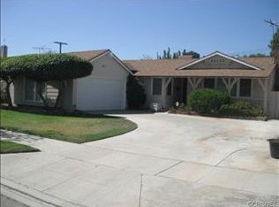 7247 Hatillo Ave, Winnetka, CA 91306