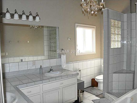 5th image of 3910 W Capovilla Ave