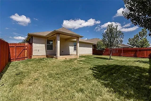 1318 Rainbow Parke Dr — Photo 14