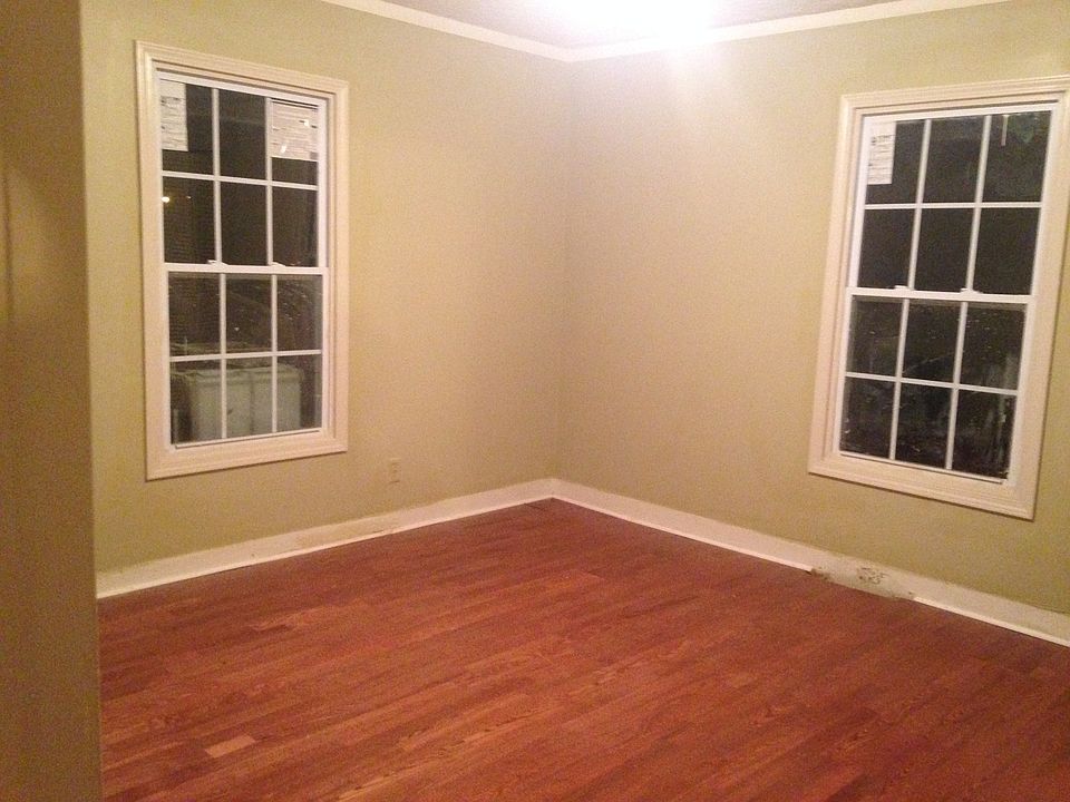 2nd image of 3524 Orchard St
